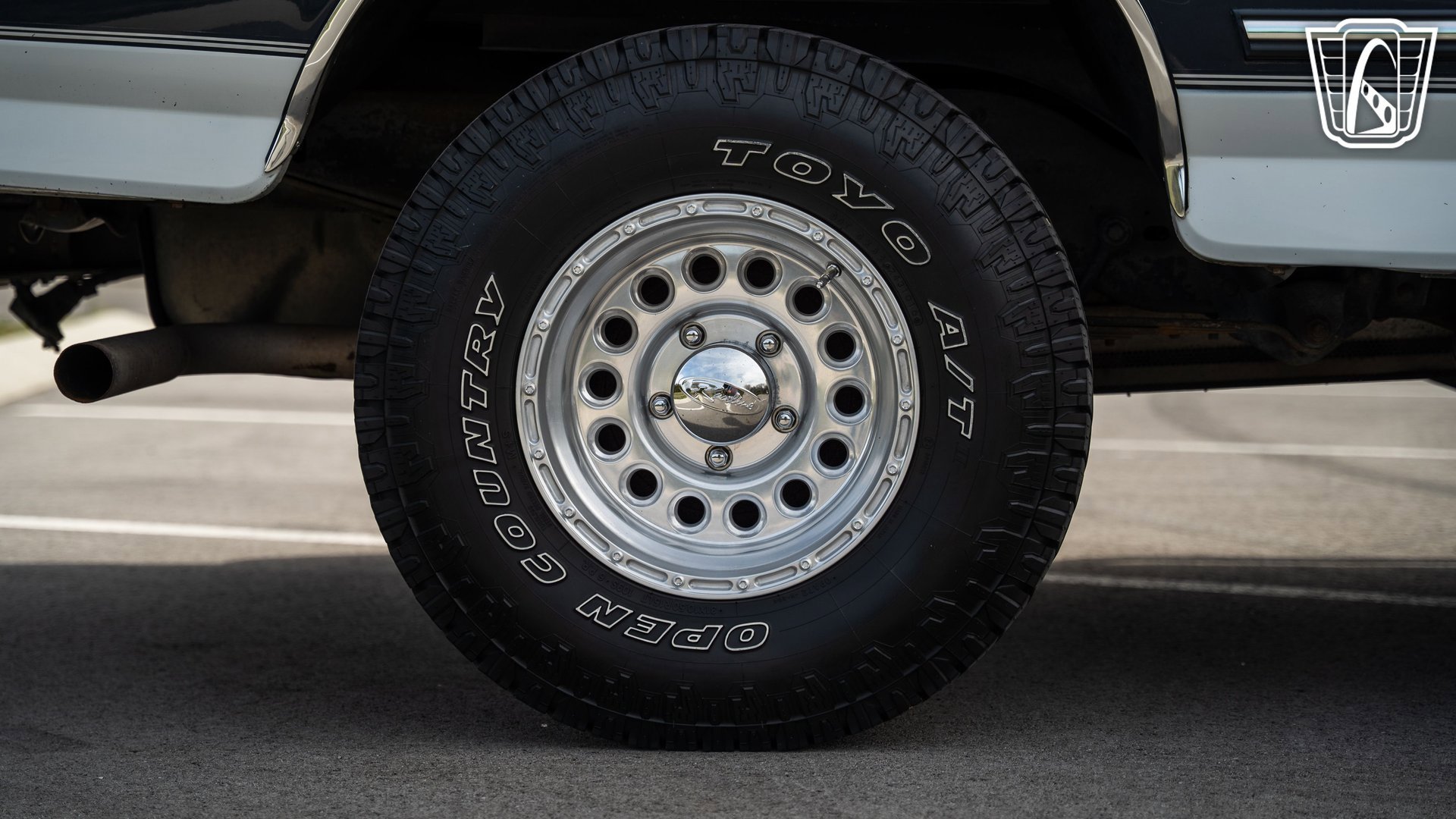 Used 1993 Ford Bronco XLT image 39