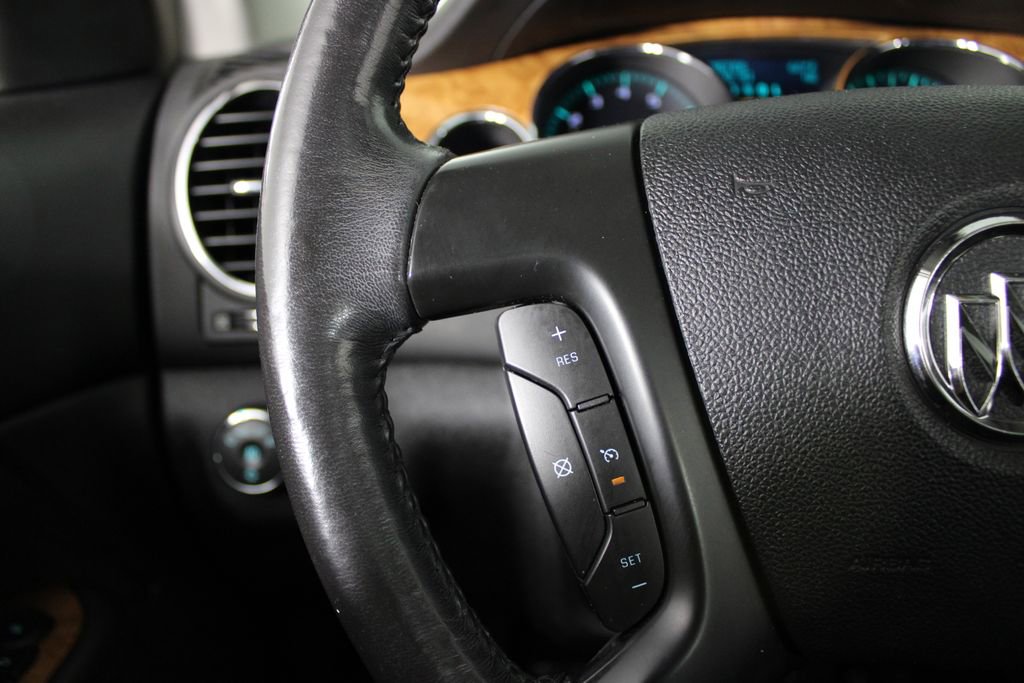Used 2010 Buick Enclave CXL w/ Trailering Provision Package image 30
