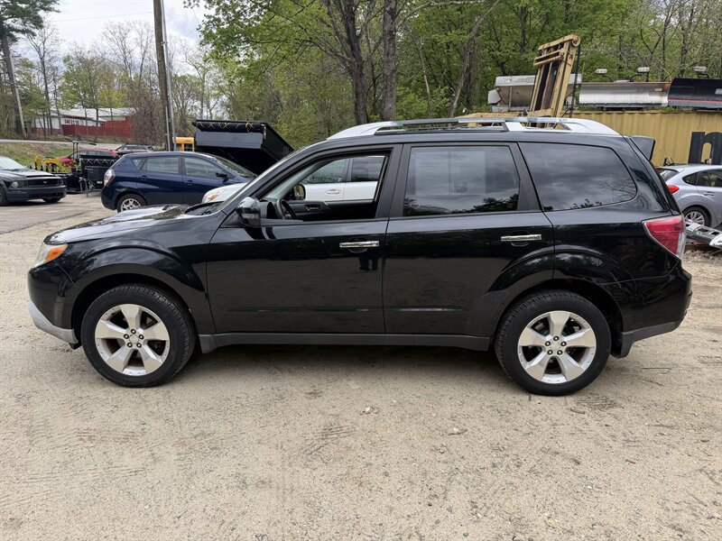 Used 2011 Subaru Forester 2.5XT Touring AWD/4WD image 8