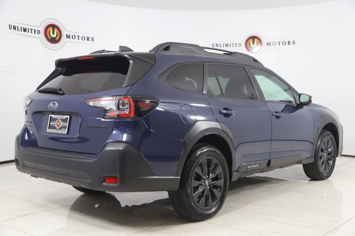 Used 2023 Subaru Outback Onyx Edition AWD/4WD image 3