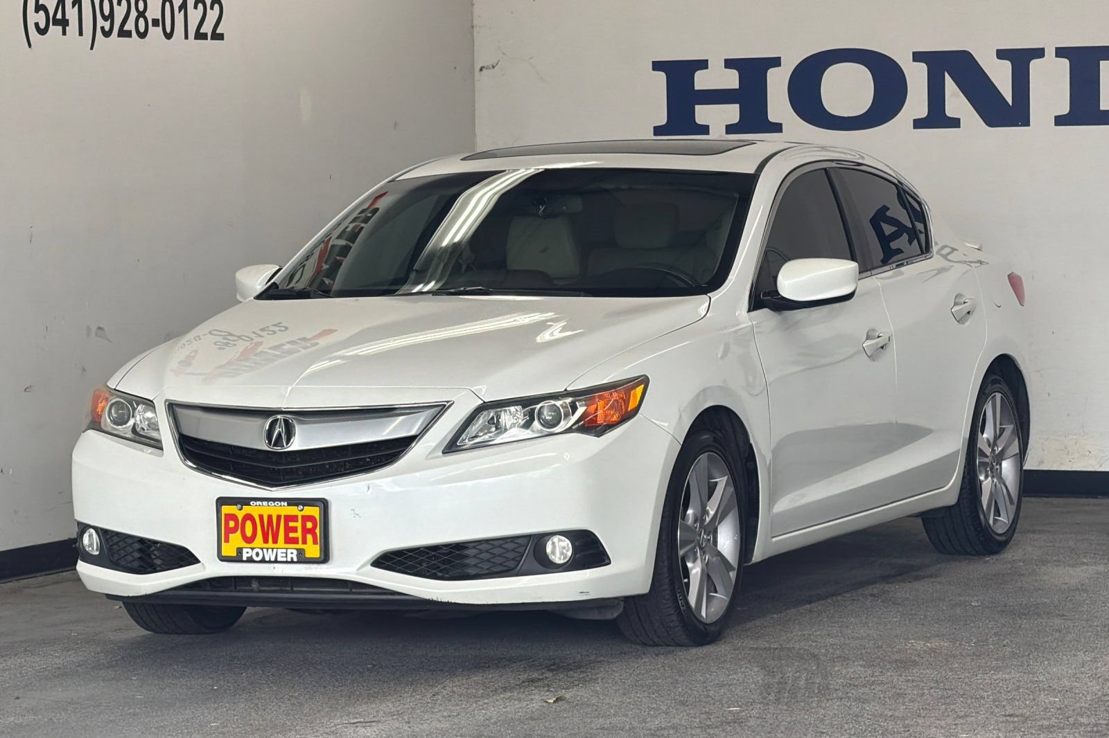 Used 2015 Acura ILX w/ Technology Package FWD image 7