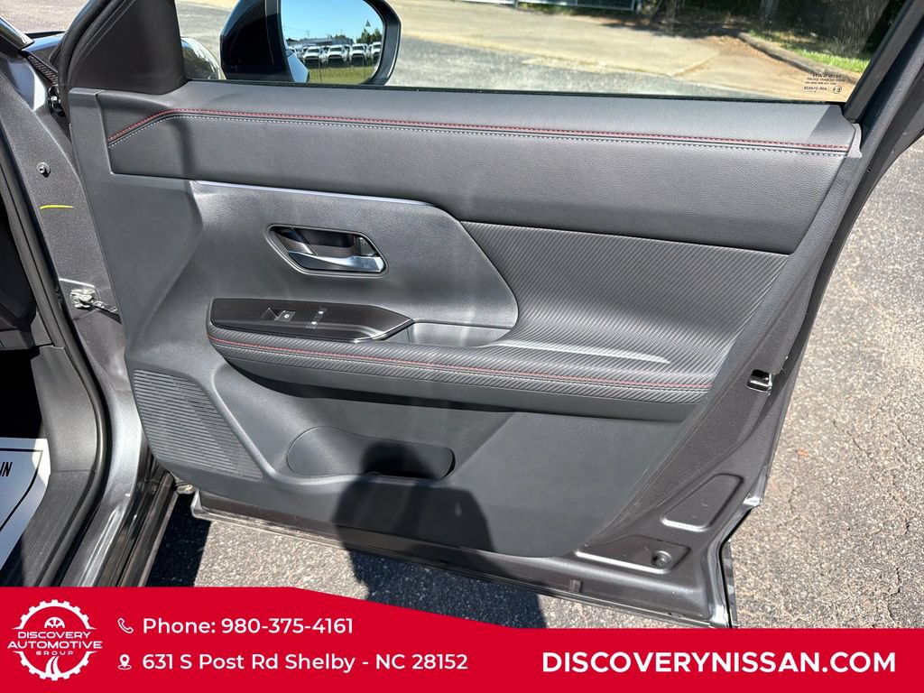 Certified 2026 Nissan Kicks SR w/ Cold Weather Package FWD image 36