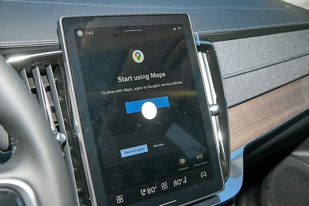 New 2026 Volvo XC90 B6 Plus w/ Protection Package image 14