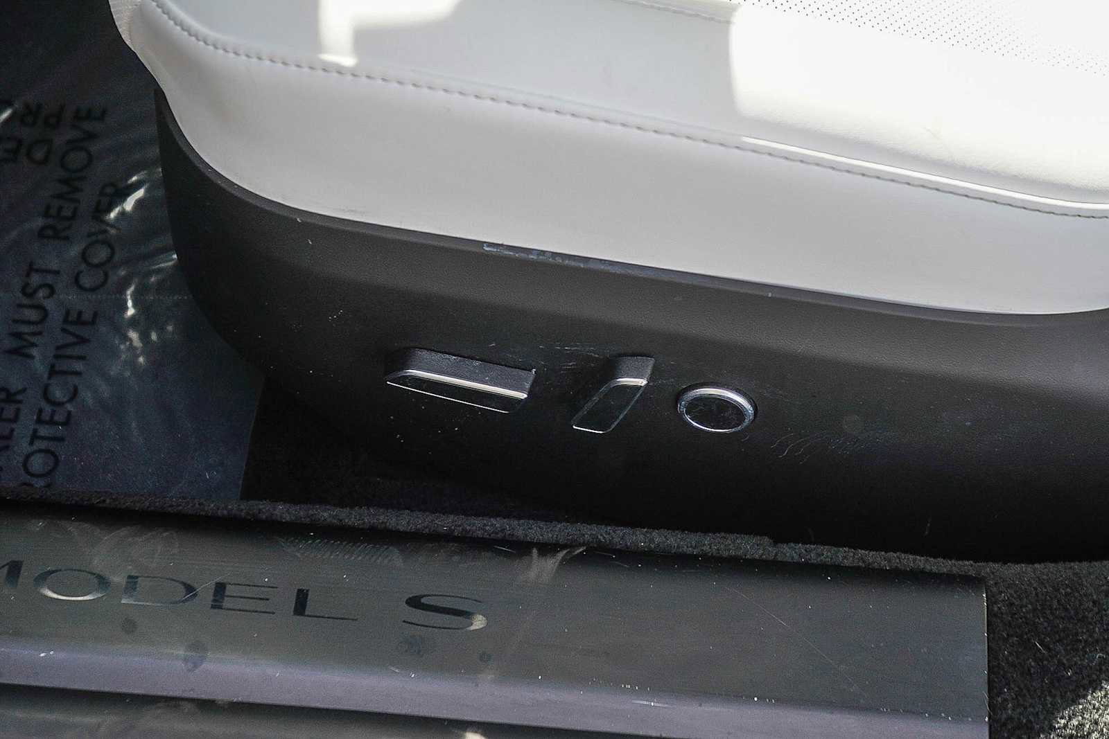 Used 2024 Tesla Model S AWD/4WD image 18