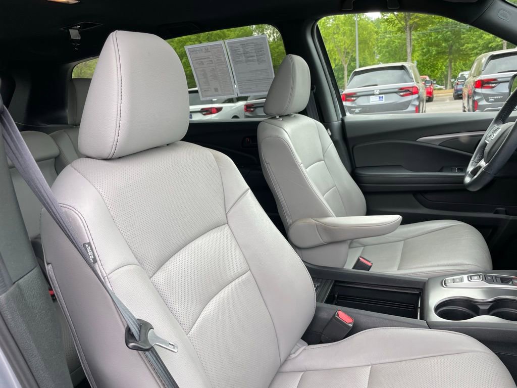 Certified 2023 Honda Passport EX-L image 32