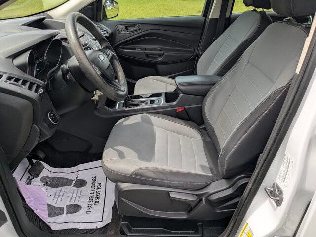 Used 2017 Ford Escape S image 15