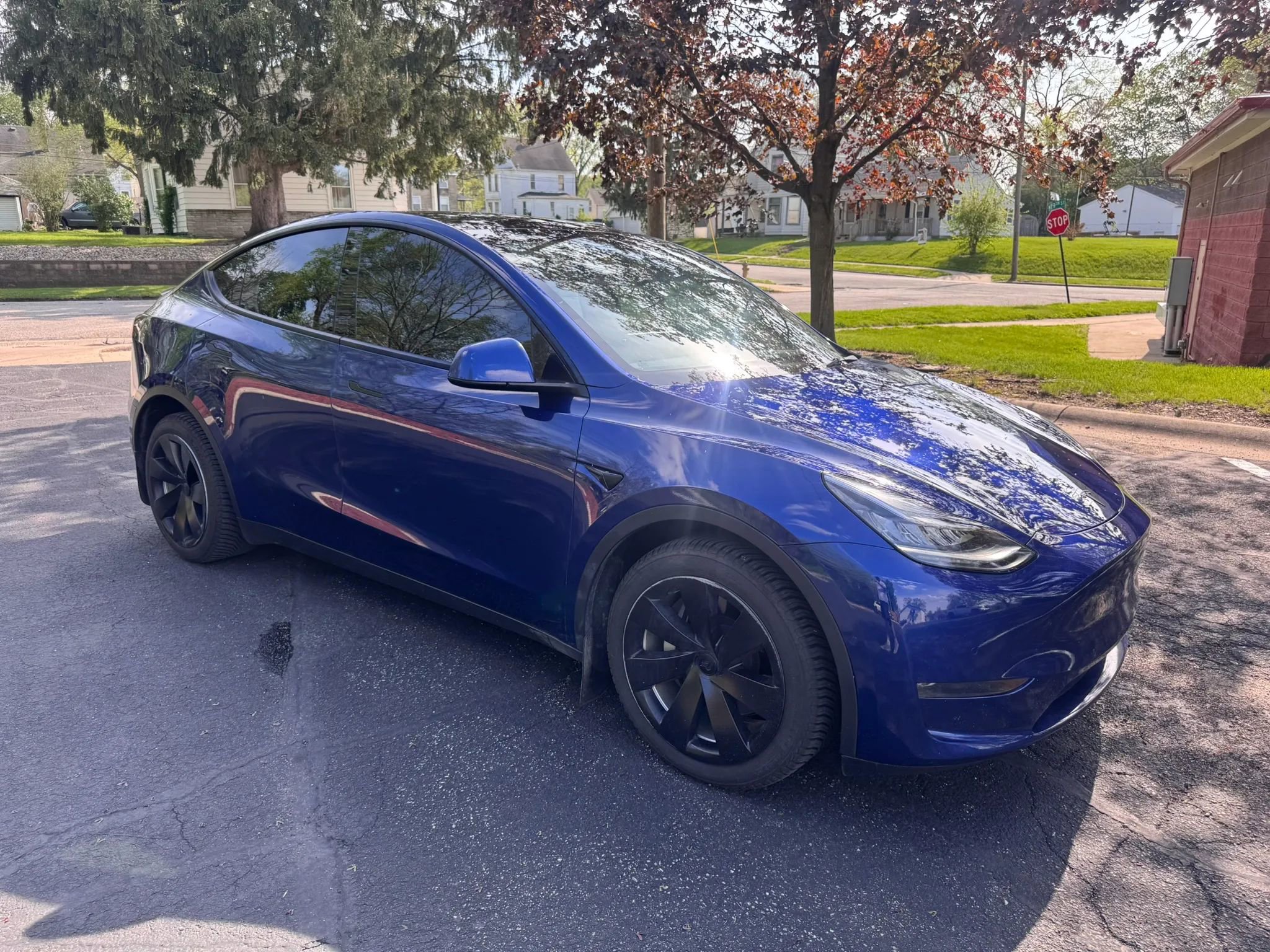 Used 2021 Tesla Model Y Long Range image 1