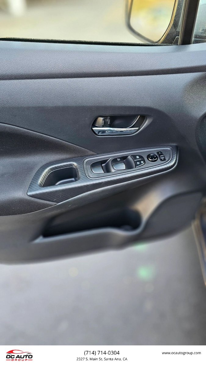 Used 2021 Nissan Versa SV FWD image 12