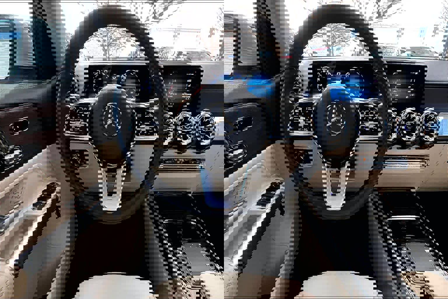 Certified 2023 Mercedes-Benz EQB 300 4MATIC image 6