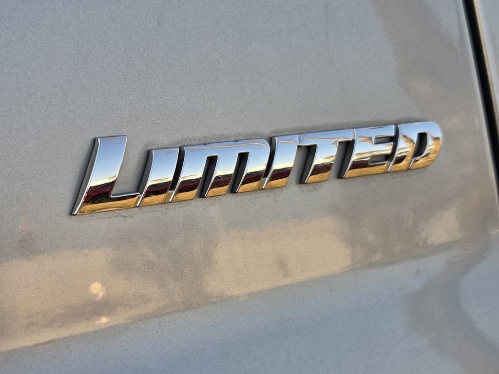 Used 2014 Toyota Tundra Limited image 7