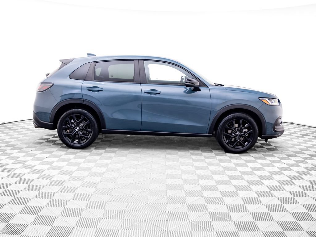 Certified 2025 Honda HR-V Sport image 8