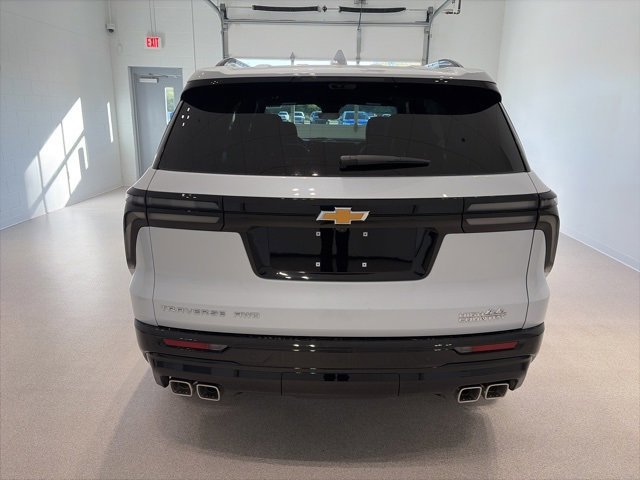 New 2026 Chevrolet Traverse High Country w/ LPO, Floor Liner Package image 5
