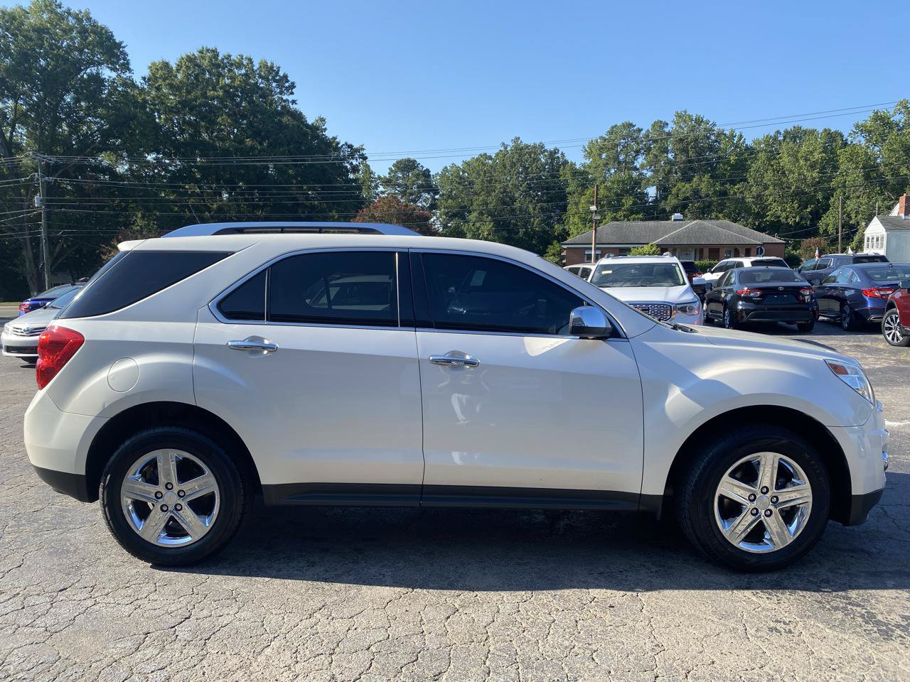 Used 2015 Chevrolet Equinox LTZ FWD image 4