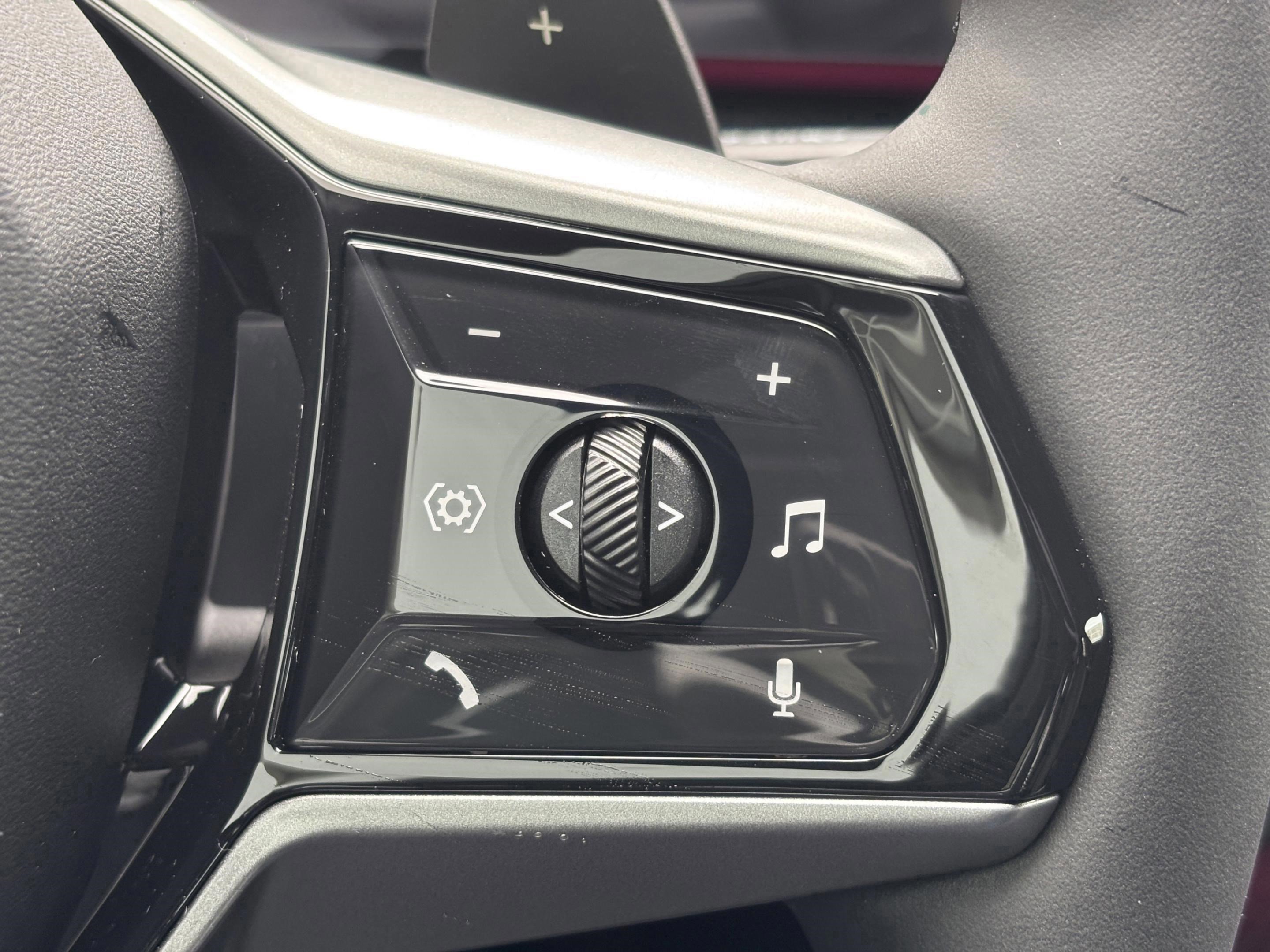 Used 2026 BMW 530i image 33