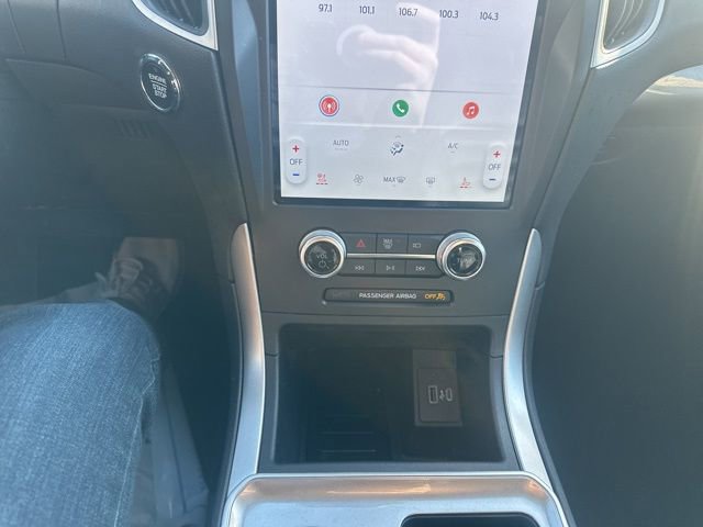 Used 2024 Ford Edge SEL w/ Convenience Package image 24