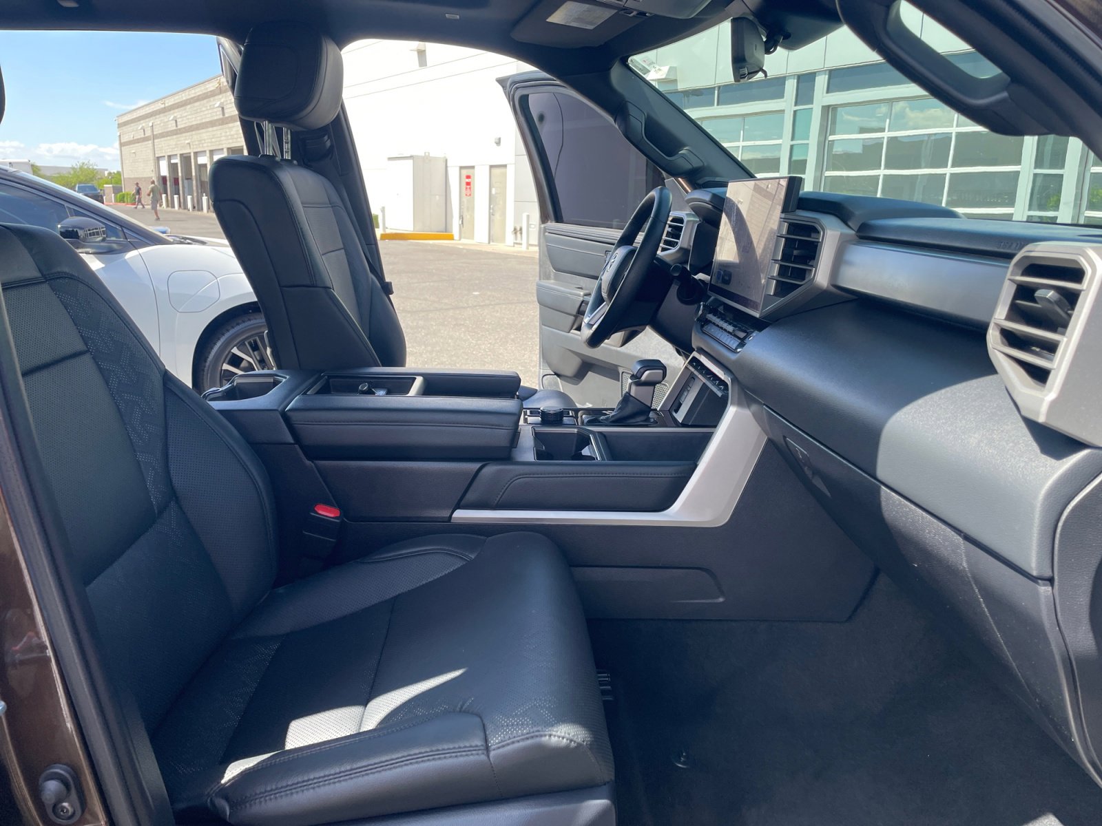 Certified 2025 Toyota Tundra Limited AWD/4WD image 19