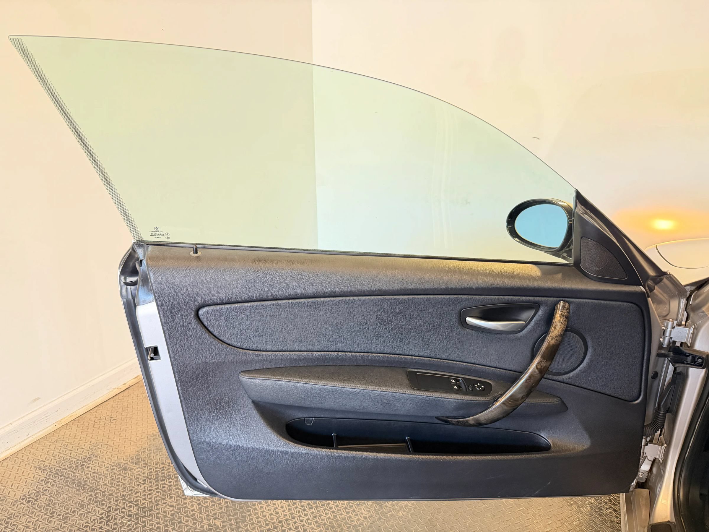 Used 2009 BMW 128i Coupe RWD image 8