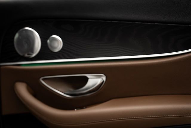 Used 2017 Mercedes-Benz E 300 4MATIC image 29