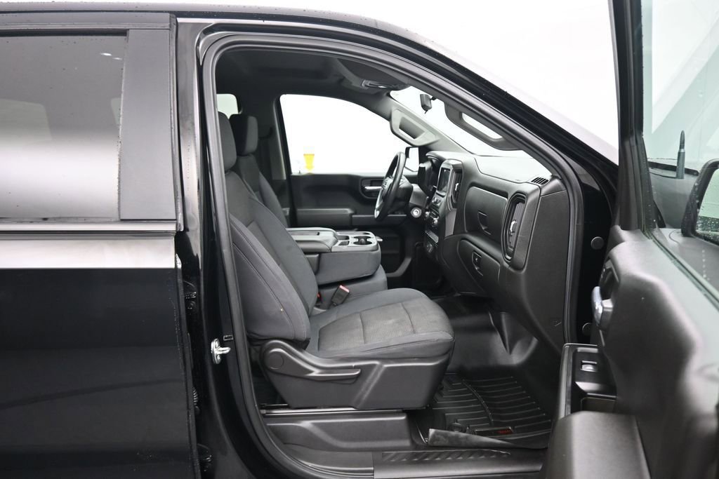 Used 2019 Chevrolet Silverado 1500 Custom Trail Boss w/ Custom Convenience Package AWD/4WD image 39