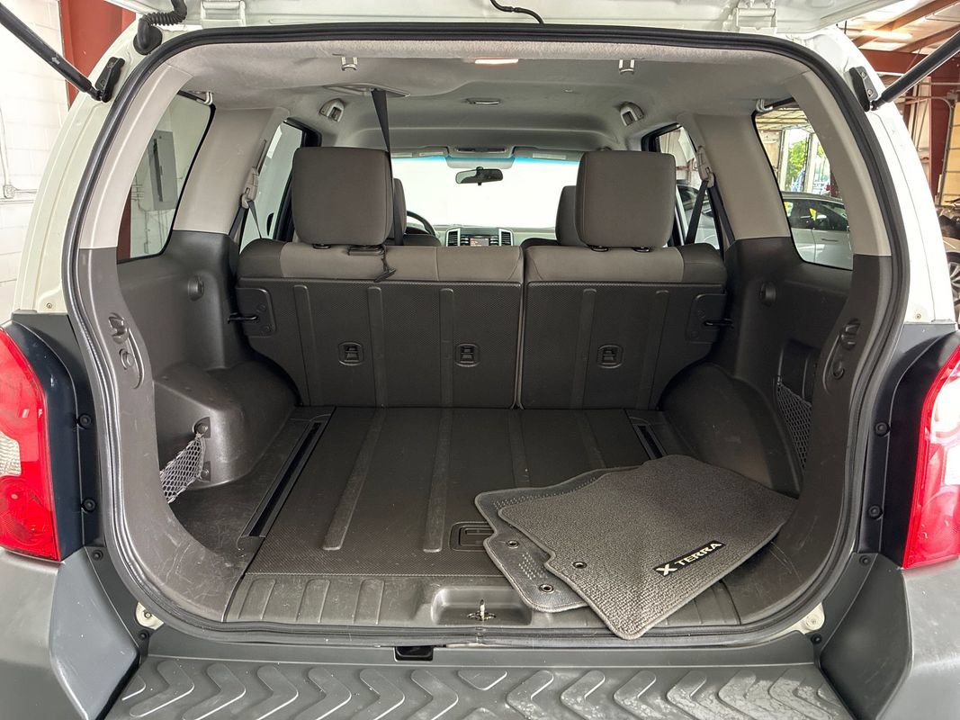 Used 2013 Nissan Xterra 4WD image 19