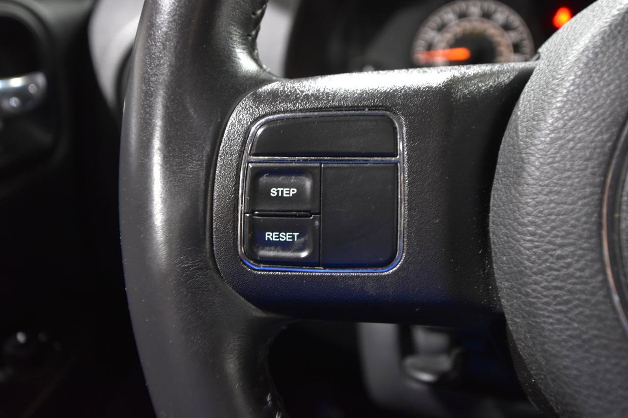 Used 2017 Jeep Patriot High Altitude image 14