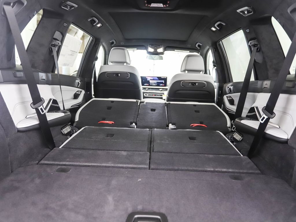 Used 2026 BMW X7 xDrive40i image 27