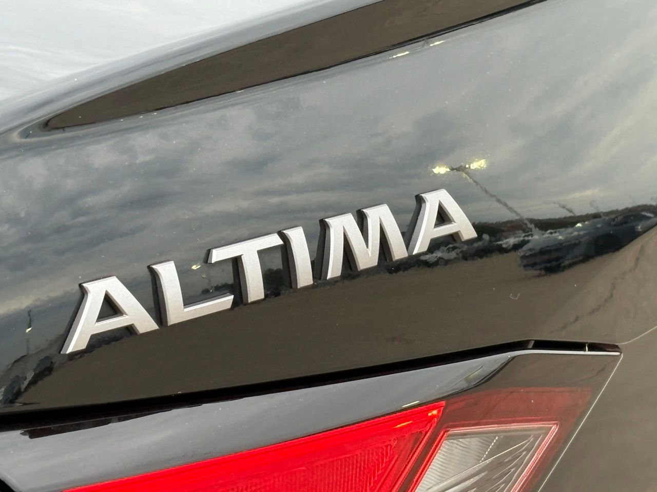 Certified 2023 Nissan Altima 2.5 SL FWD image 10