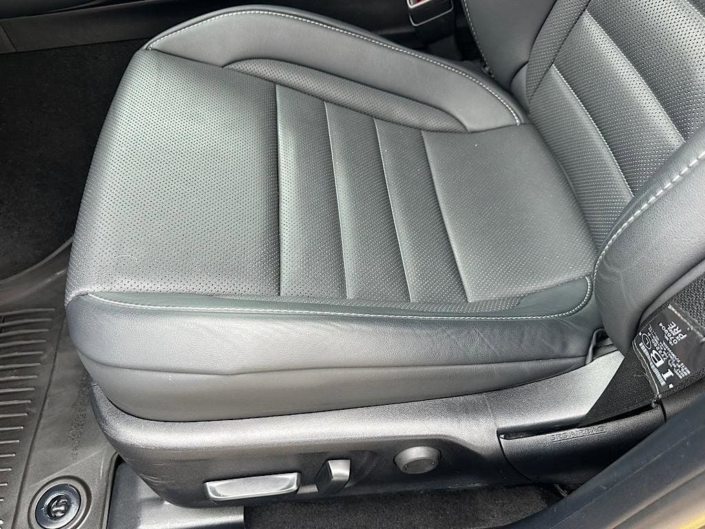 Used 2023 Lexus IS 350 F Sport AWD/4WD image 13