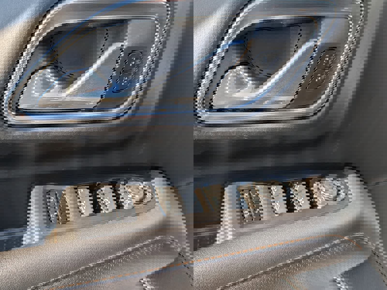 Used 2023 GMC Yukon AT4 w/ Max Trailering Package image 18