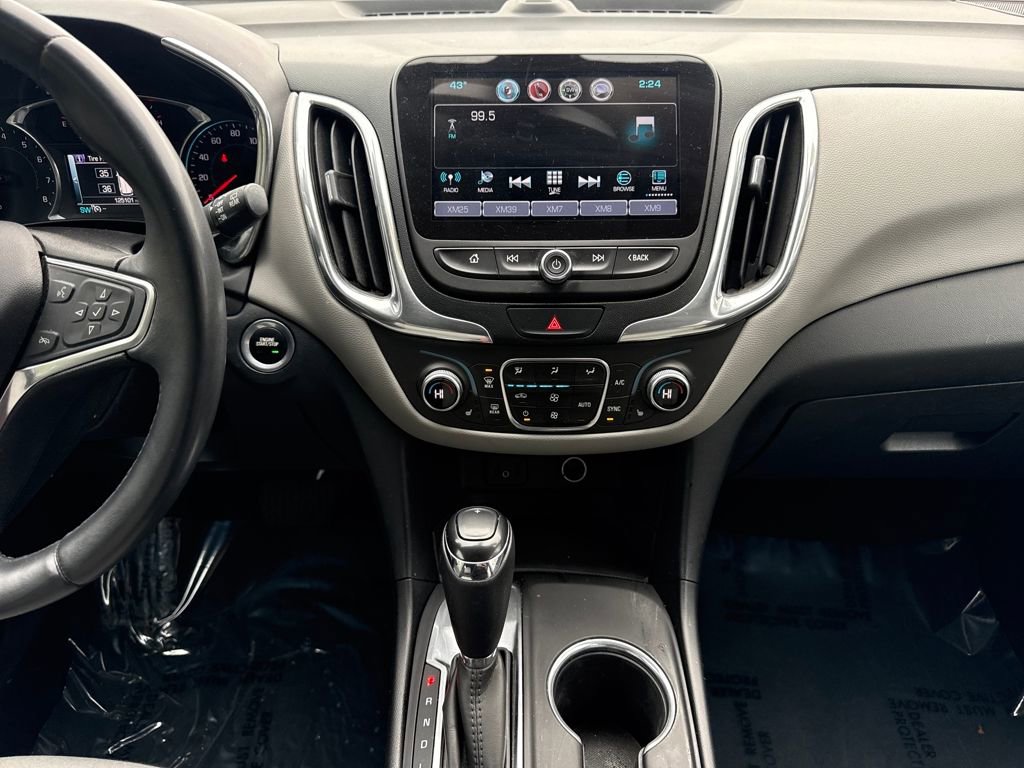 Used 2018 Chevrolet Equinox LT w/ Sun & Infotainment Package image 17