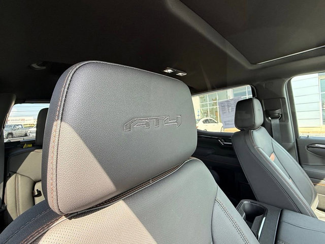 Used 2025 GMC Sierra 1500 AT4 w/ Technology Package AWD/4WD image 26