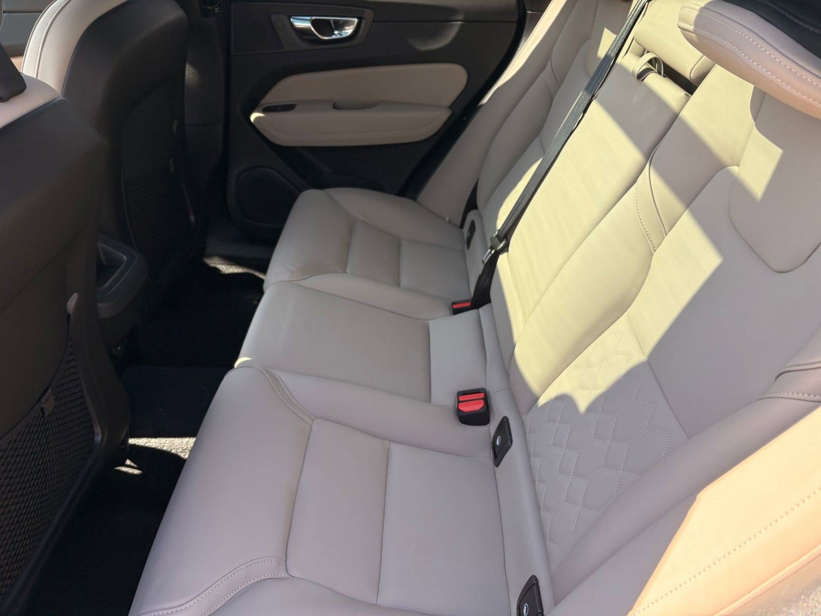 New 2026 Volvo XC60 B5 Plus w/ Climate Package AWD/4WD image 25