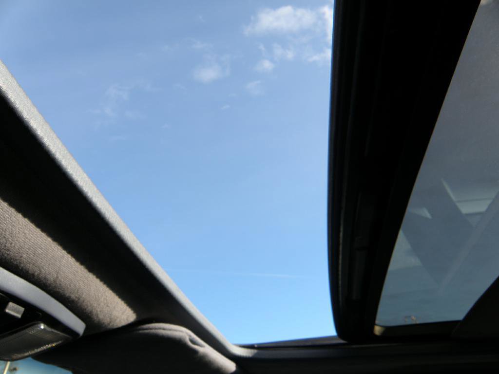 Used 1993 Ford Thunderbird LX image 12