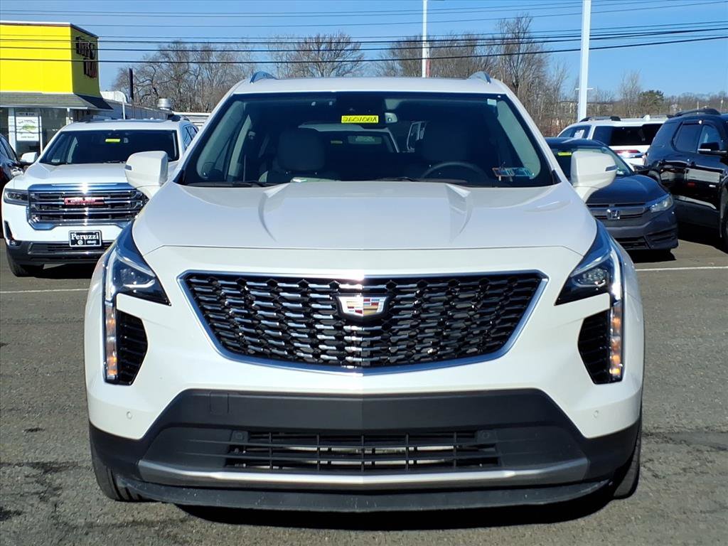 Used 2022 Cadillac XT4 Premium Luxury w/ Cold Weather Package image 9
