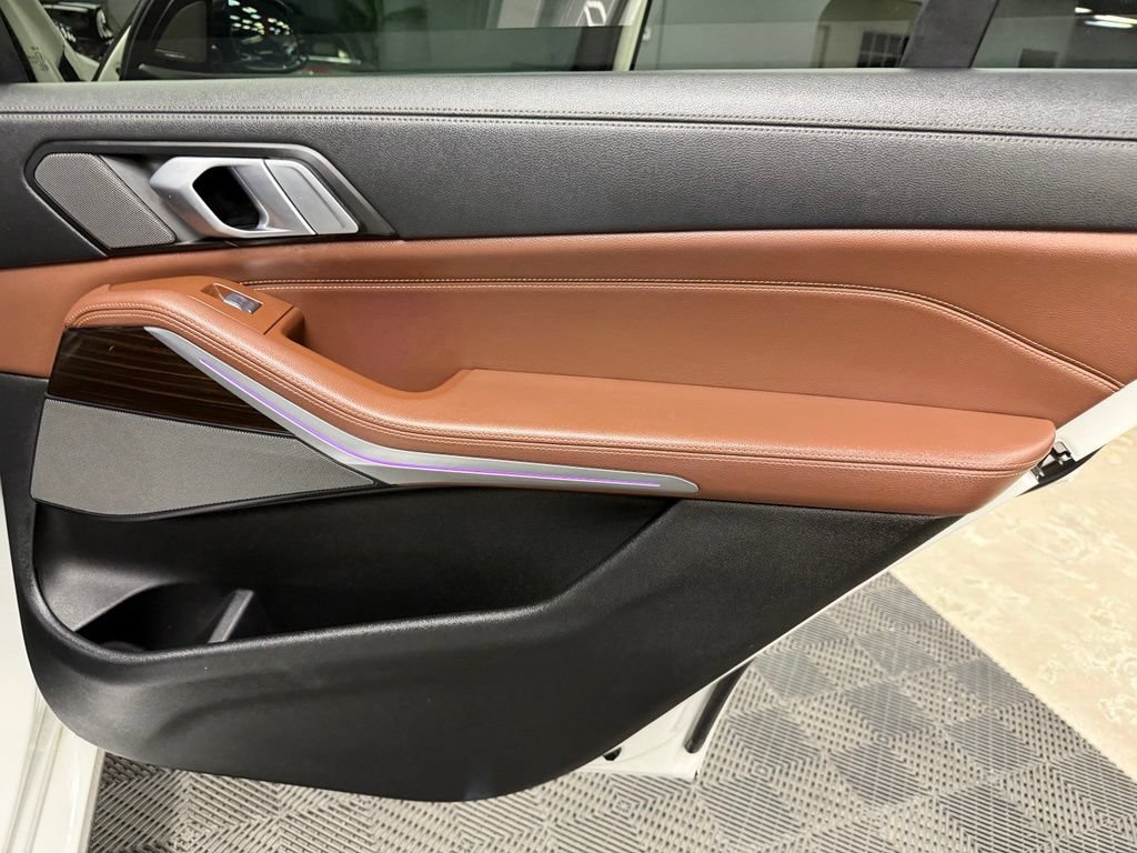 Used 2020 BMW X7 xDrive40i AWD/4WD image 49