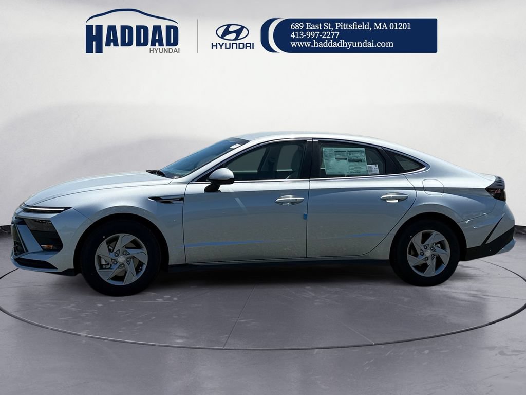 New 2026 Hyundai Sonata SE FWD image 2