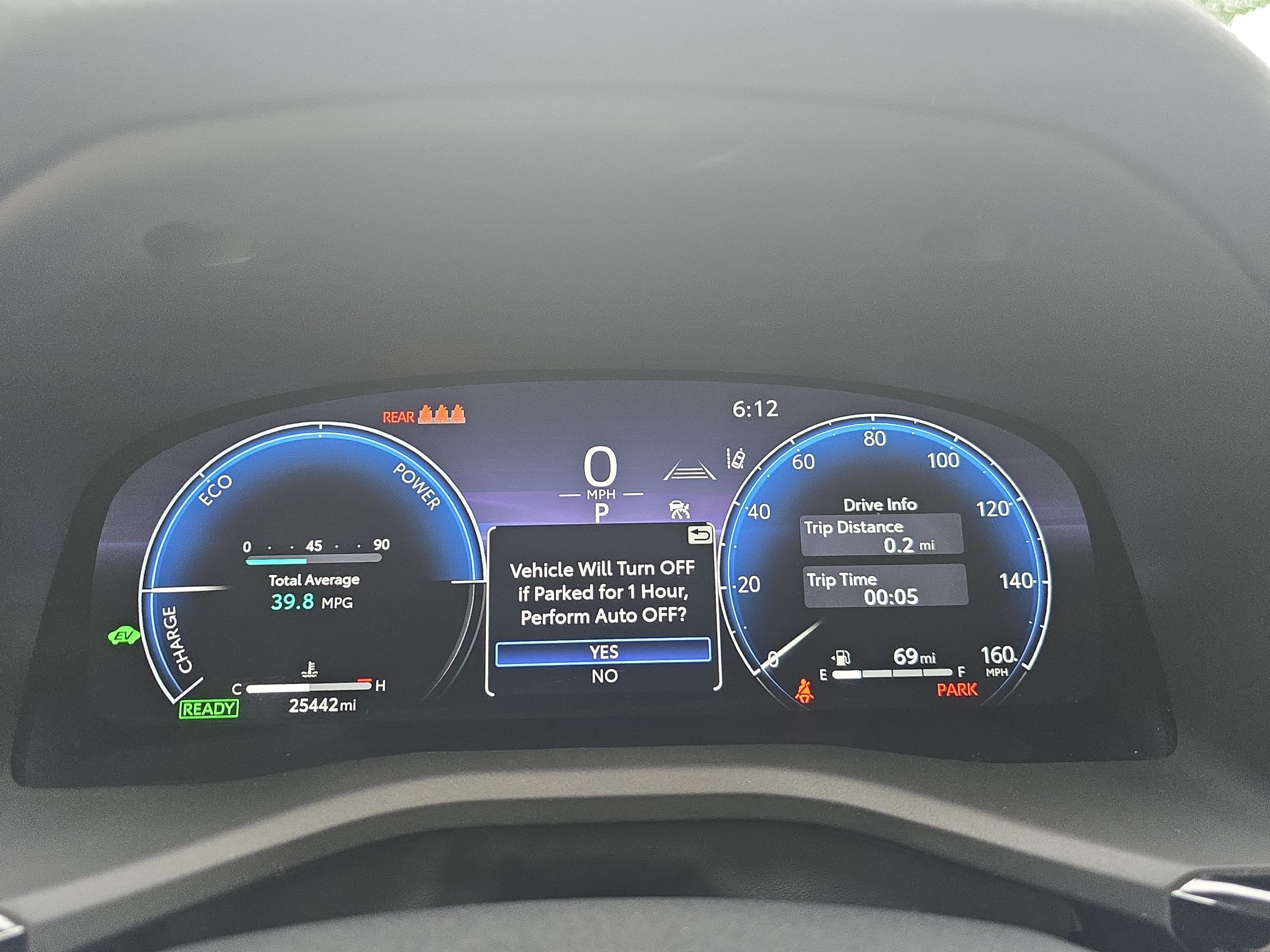 Used 2025 Toyota Camry XLE FWD image 18