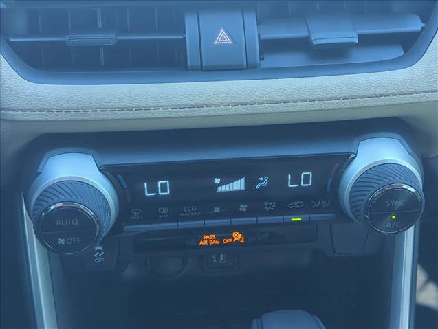 Certified 2025 Toyota RAV4 XLE AWD/4WD image 18