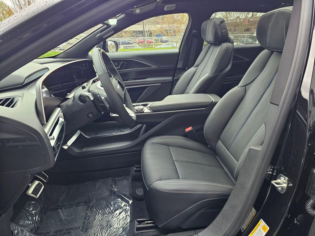 New 2026 Cadillac Lyriq V AWD/4WD image 20