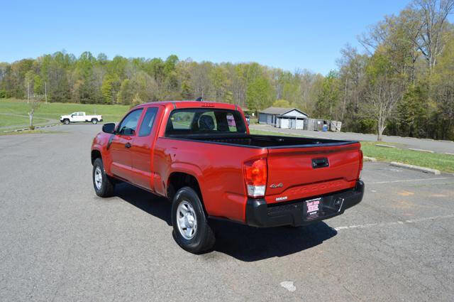 Used 2017 Toyota Tacoma 4x4 Access Cab image 51