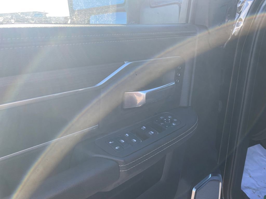 Used 2025 RAM 3500 Laramie image 11