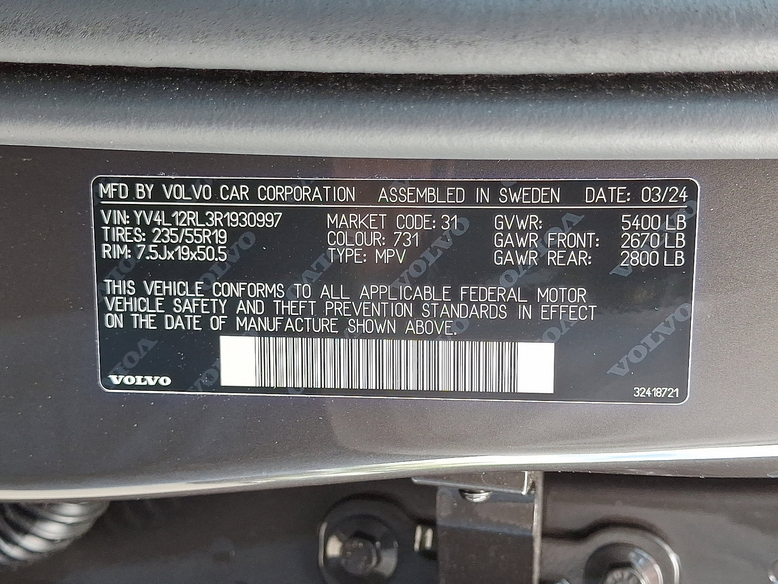 Used 2024 Volvo XC60 B5 Plus AWD/4WD image 25