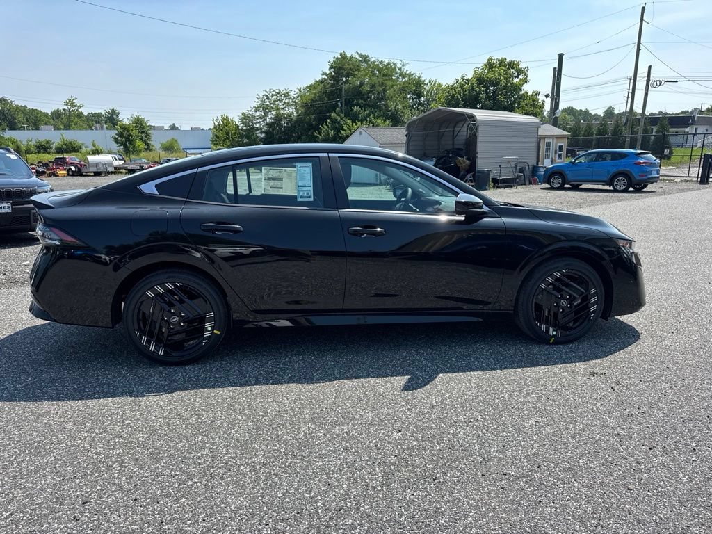New 2026 Nissan Sentra SR w/ SR All Weather Package FWD image 4