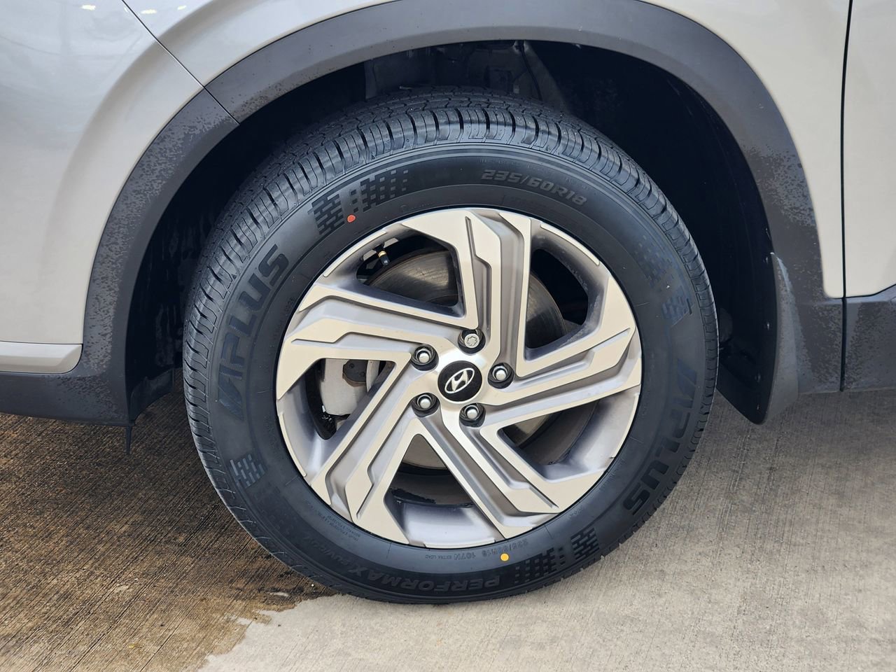 Used 2023 Hyundai Santa Fe SEL image 11