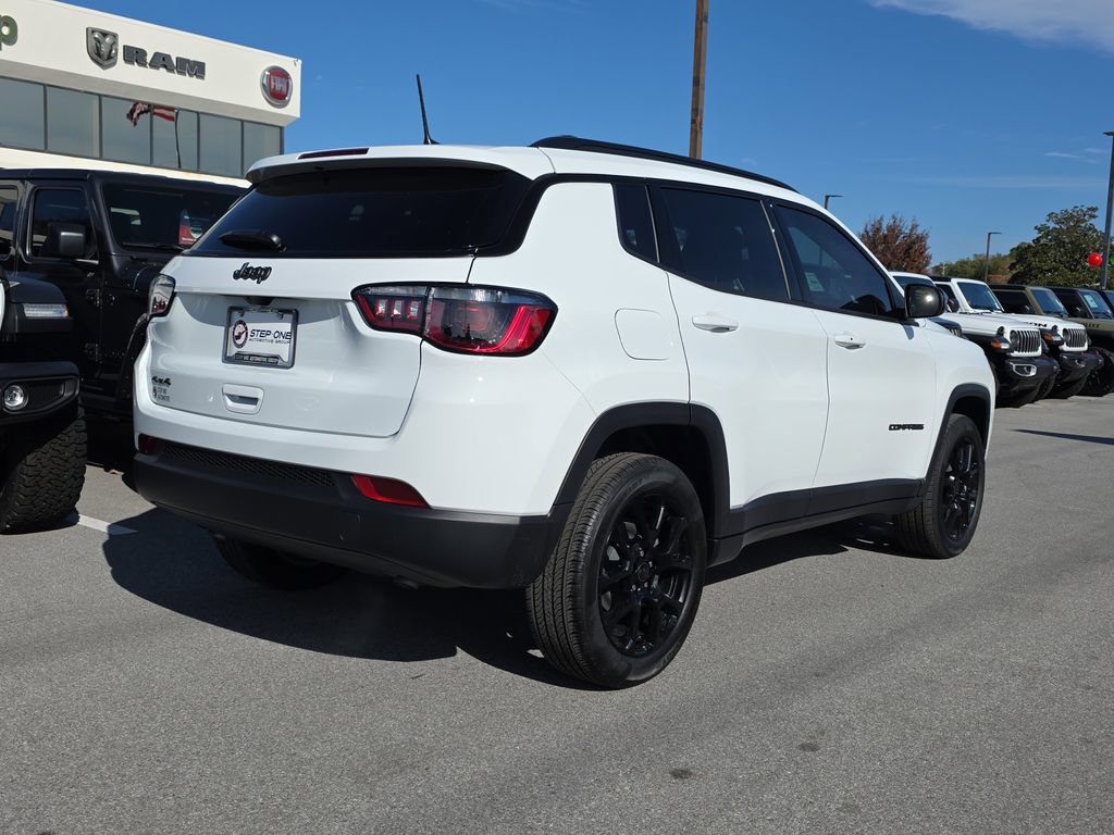 New 2026 Jeep Compass Latitude AWD/4WD image 5