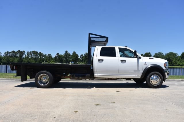 Used 2020 RAM 5500 Tradesman w/ Chrome Appearance Group AWD/4WD image 3
