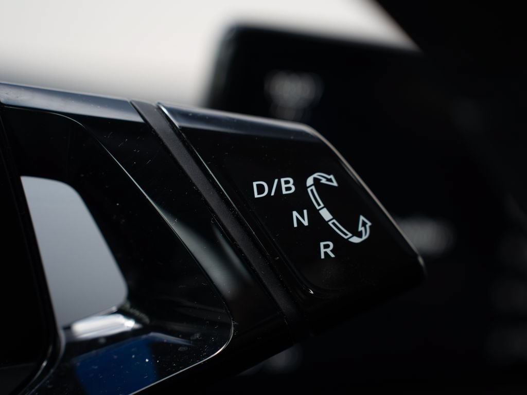 Certified 2023 Volkswagen ID.4 Pro S AWD/4WD image 27