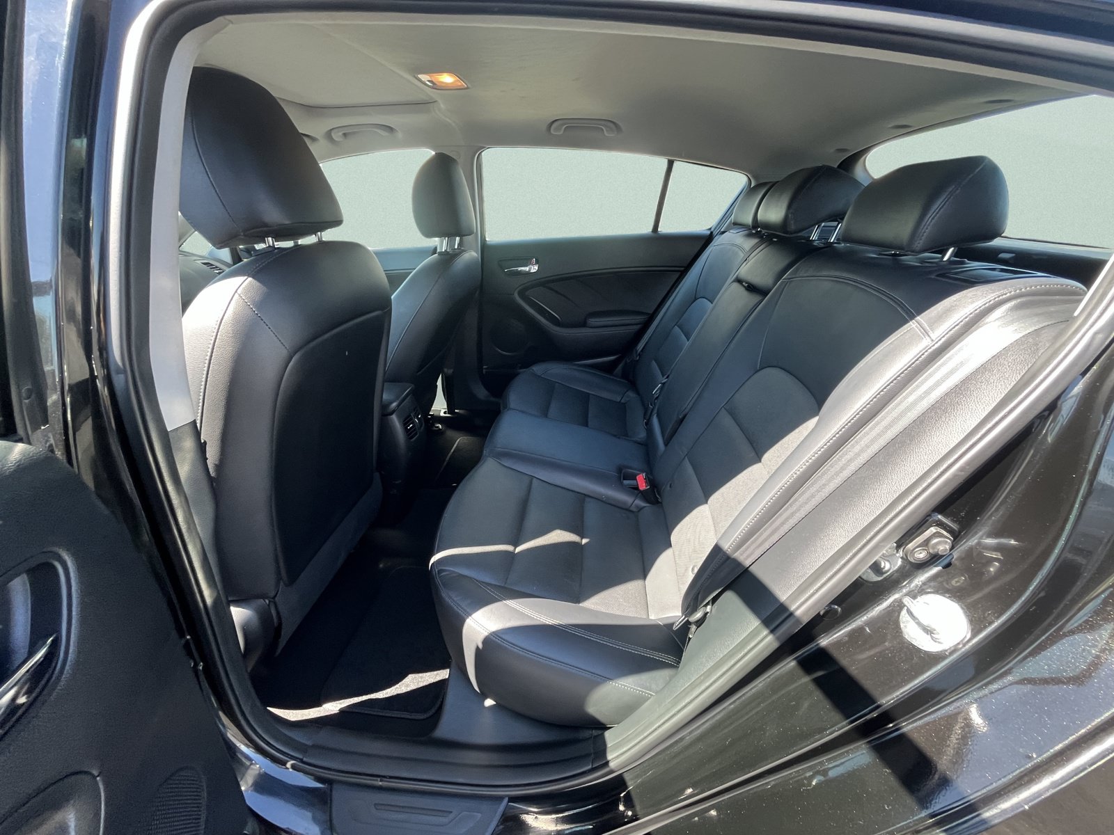 Used 2016 Kia Forte EX w/ EX Premium Technology Package FWD image 13