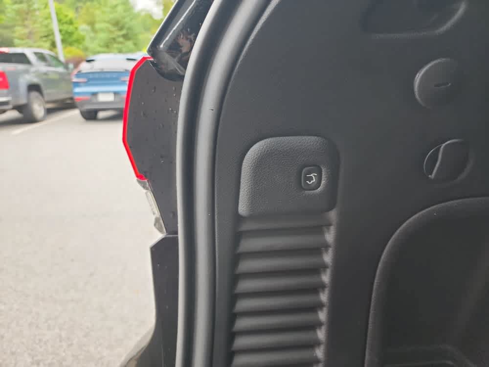 Used 2021 Jeep Grand Cherokee Limited AWD/4WD image 13