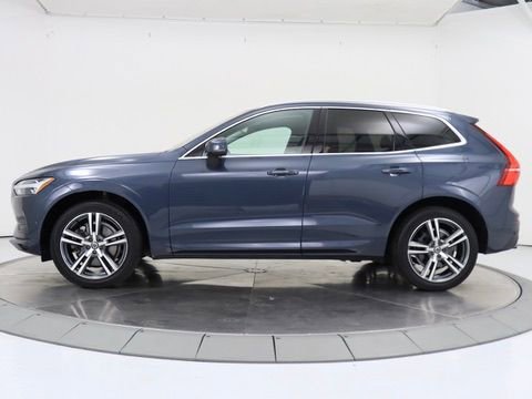 Used 2018 Volvo XC60 T6 Momentum w/ Vision Package image 2